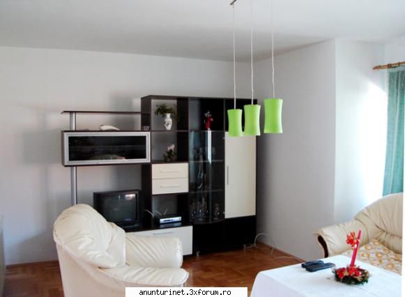 de inchiriat casa in cluj napoca, noua, suprafata utila de 180 mp, dispusa pe doua niveluri, compusa